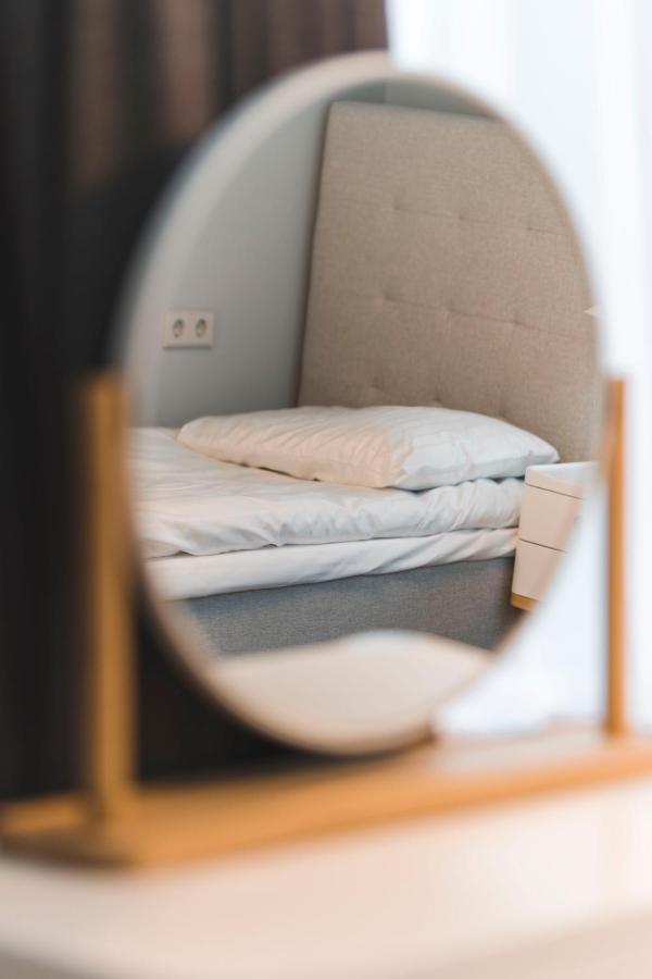 Roze Park Rooms Liepaja Ngoại thất bức ảnh